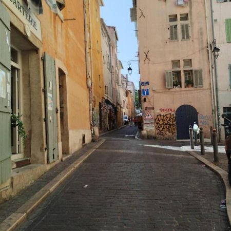 Plein Coeur Du Quartier Du Panier . Chaleureux T2. Apartment Marseille Bagian luar foto