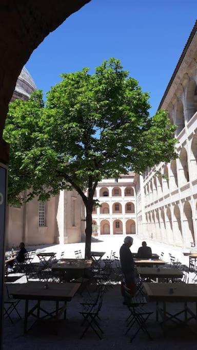 Plein Coeur Du Quartier Du Panier . Chaleureux T2. Apartment Marseille Bagian luar foto