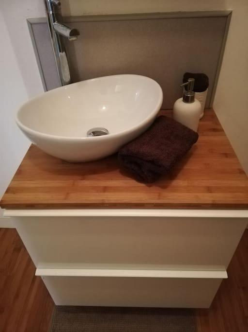 Plein Coeur Du Quartier Du Panier . Chaleureux T2. Apartment Marseille Bagian luar foto