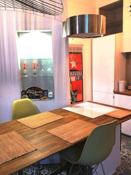 Plein Coeur Du Quartier Du Panier . Chaleureux T2. Apartment Marseille Bagian luar foto
